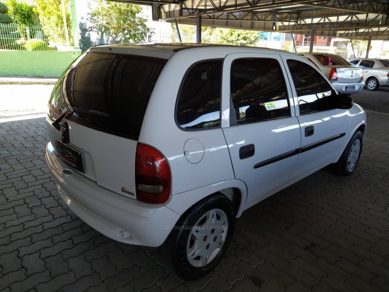 CORSA 1 6 MPFI GL 8V GASOLINA 4P MANUAL 1999 CAXIAS DO SUL Carros