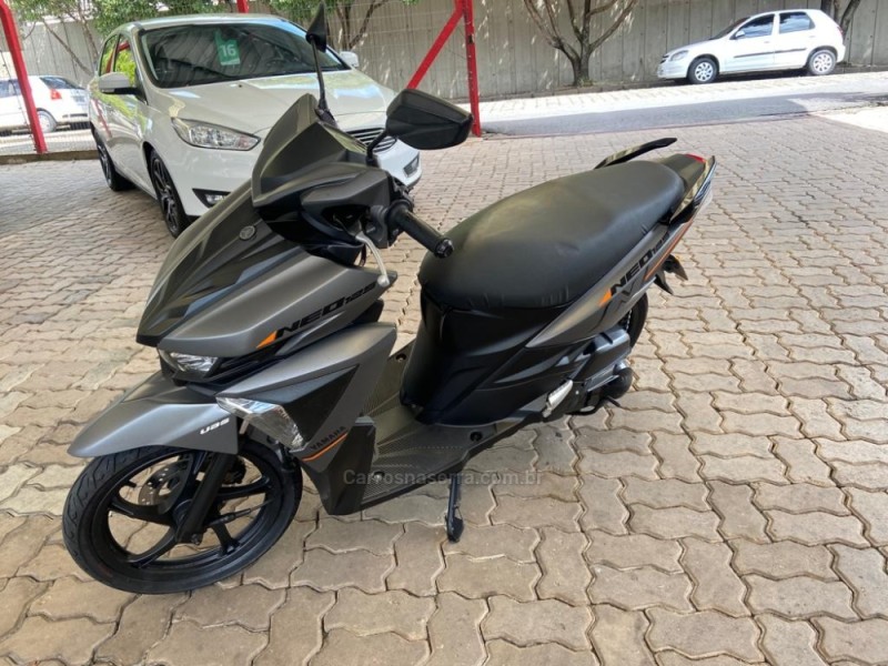 Yamaha Neo Cinza R Raul Jm