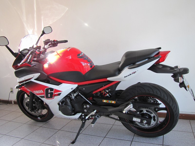 XJ6 F ABS - 2016 - FARROUPILHA