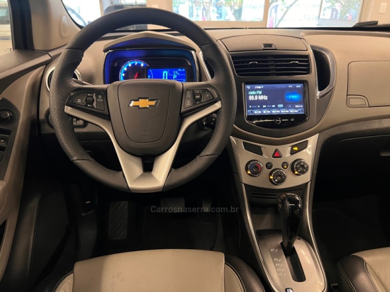 TRACKER 1.8 MPFI LTZ 4X2 16V FLEX 4P AUTOMÁTICO - 2015 - NOVO HAMBURGO