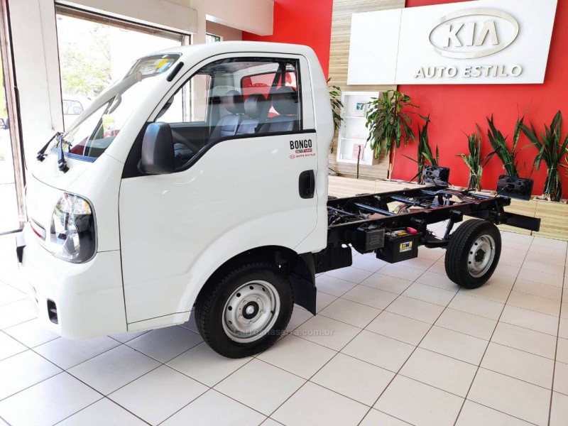 bongo 2.5 k 2500 4x2 cs turbo diesel 2p manual 2020 caxias do sul