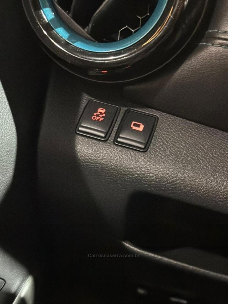 KICKS 1.6 16V FLEX AT UEFA CHAMPIONS LEAGUE 4P AUTOMÁTICO - 2020 - LAJEADO