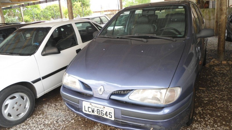SCÉNIC 2.0 RXE 8V GASOLINA 4P MANUAL - 2000 - CAXIAS DO SUL