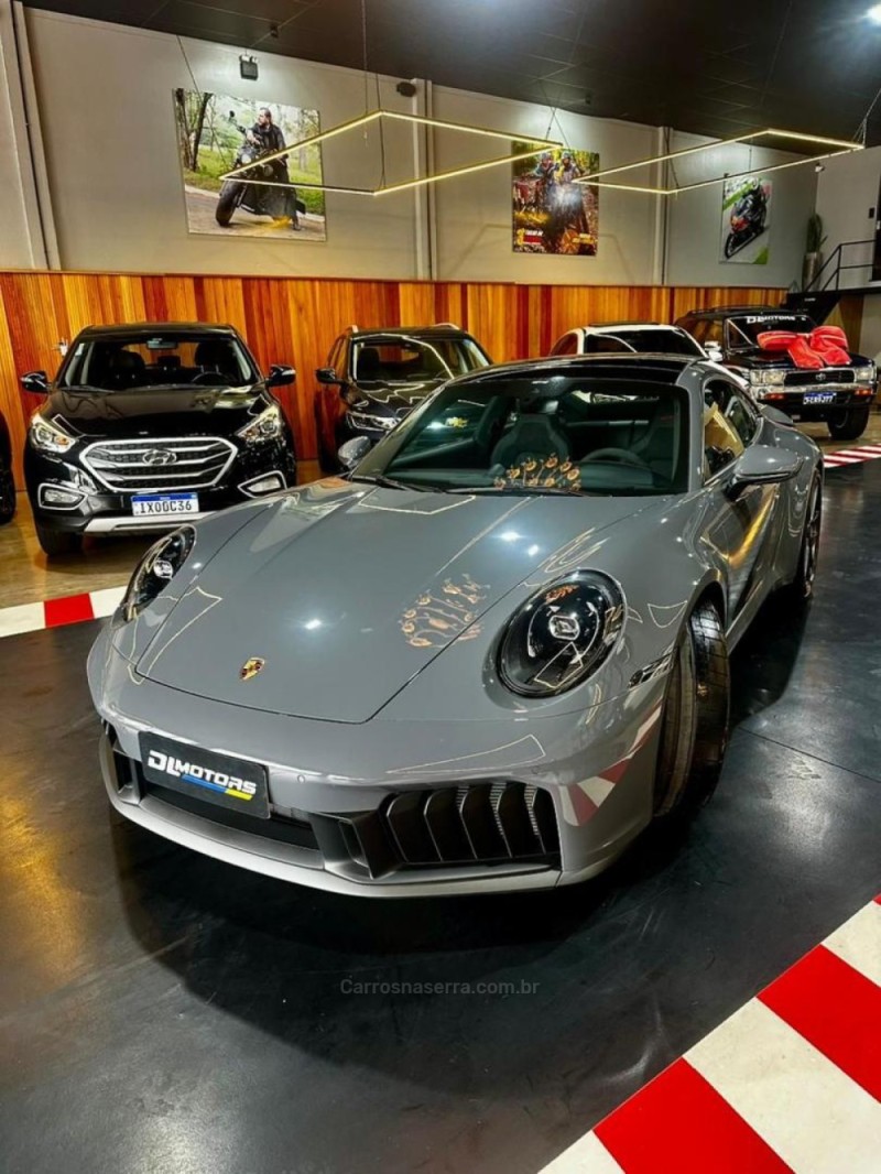 911 3.8 CARRERA S COUPÉ 6 CILINDROS 24V GASOLINA 2P AUTOMÁTICO - 2026 - LAJEADO