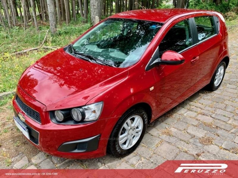 sonic 1.6 lt 16v flex 4p automatico 2013 nova prata