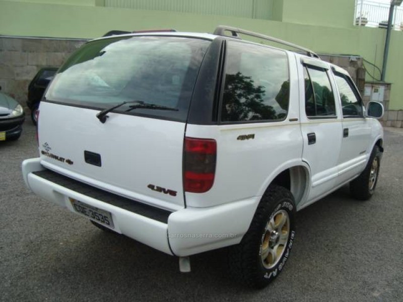 BLAZER 4.3 SFI DLX EXECUTIVE 4X2 V6 12V GASOLINA 4P MANUAL  