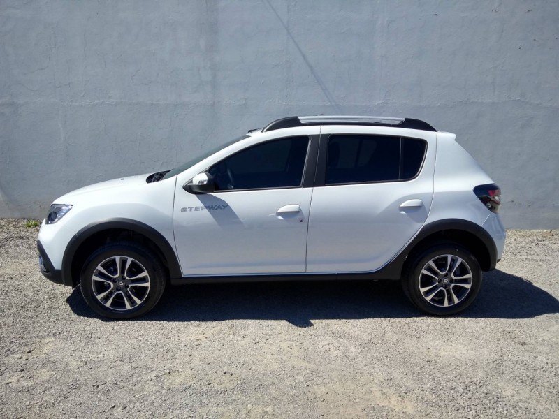 SANDERO 1.6 STEPWAY ICONIC X-TRONIC 16V FLEX 4P AUTOMÁTICO - 2022 - FLORES DA CUNHA