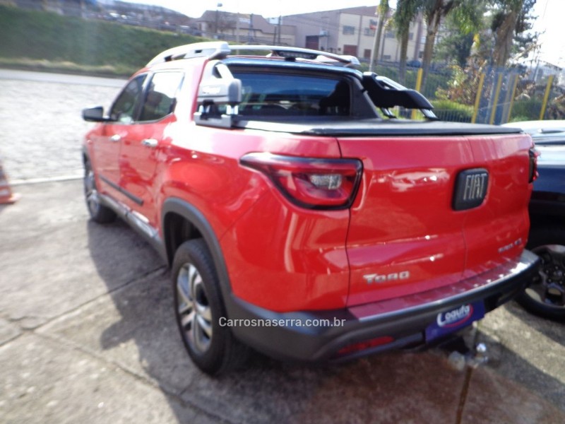 TORO 2.0 16V TURBO DIESEL VOLCANO 4WD AUTOMÁTICO - 2017 - FARROUPILHA
