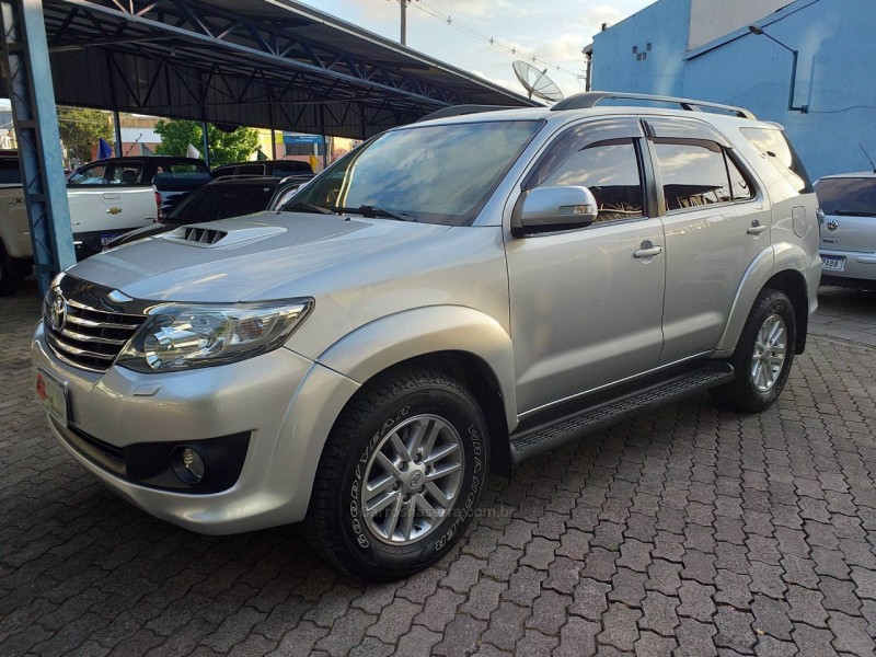 hilux sw4 3.0 srv 4x4 16v turbo intercooler diesel 4p automatico 2013 caxias do sul