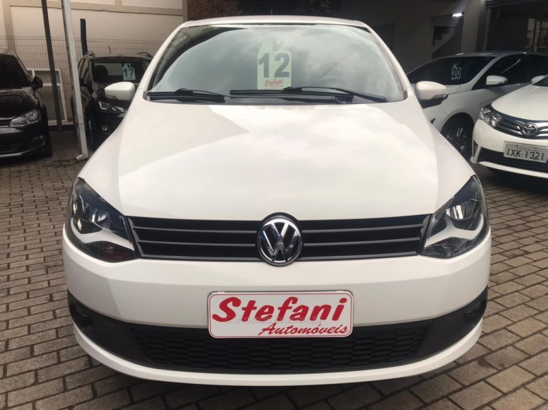 FOX 1.0 MI TREND 8V FLEX 4P MANUAL - 2012 - FELIZ