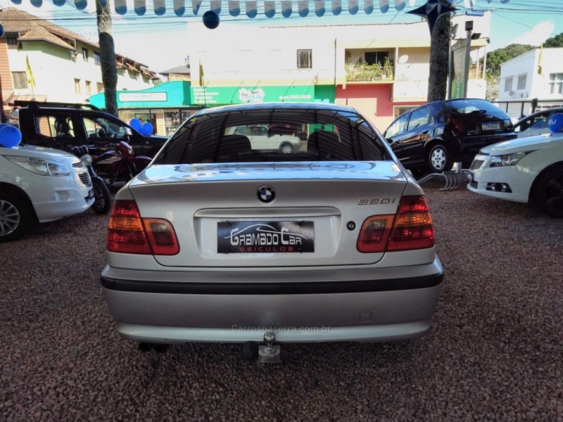 320I 2.0 16V GASOLINA 4P AUTOMÁTICO - 2004 - CANELA