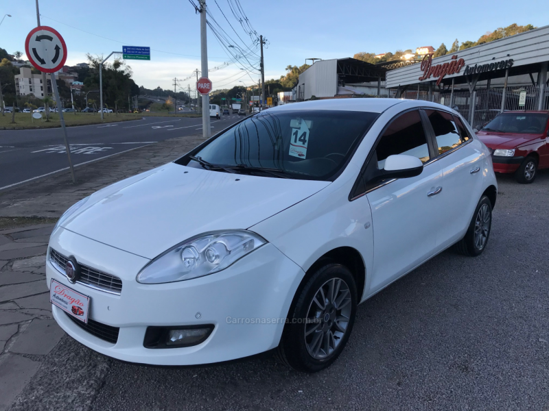 bravo 1.8 essence 16v flex 4p manual 2014 caxias do sul