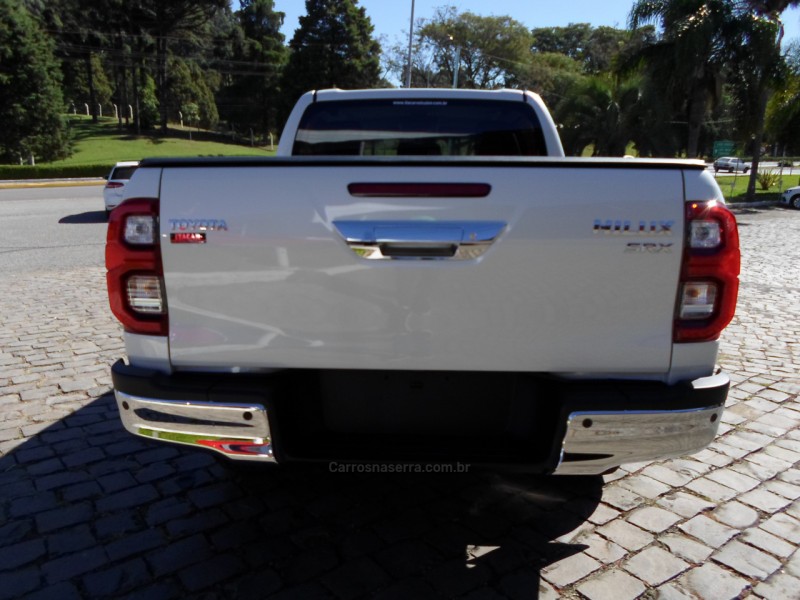 HILUX 2.8 SRX 4X4 CD 16V DIESEL 4P AUTOMÁTICO - 2022 - FLORES DA CUNHA