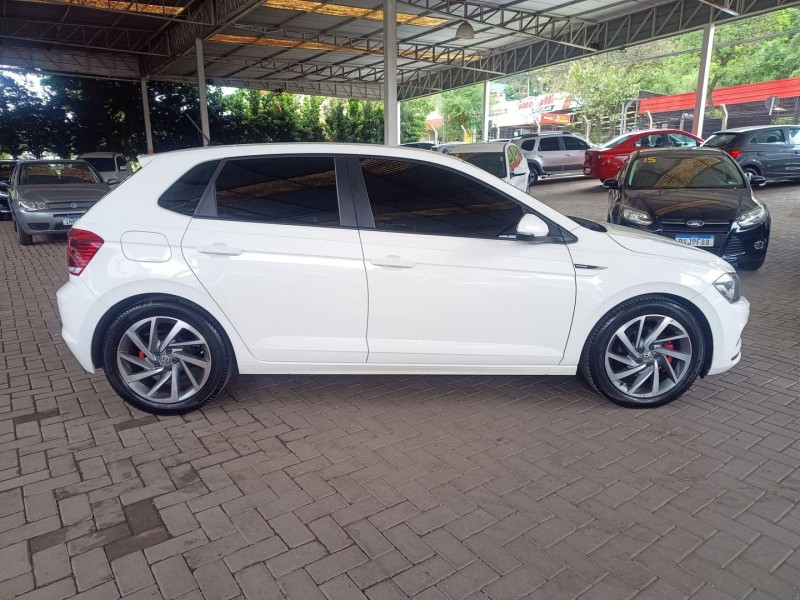 POLO 1.0 170 TSI 12V HIGHLINE FLEX 4P AUTOMÁTICO - 2020 - CAXIAS DO SUL