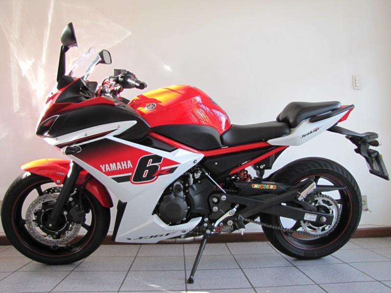 XJ6 F ABS - 2016 - FARROUPILHA