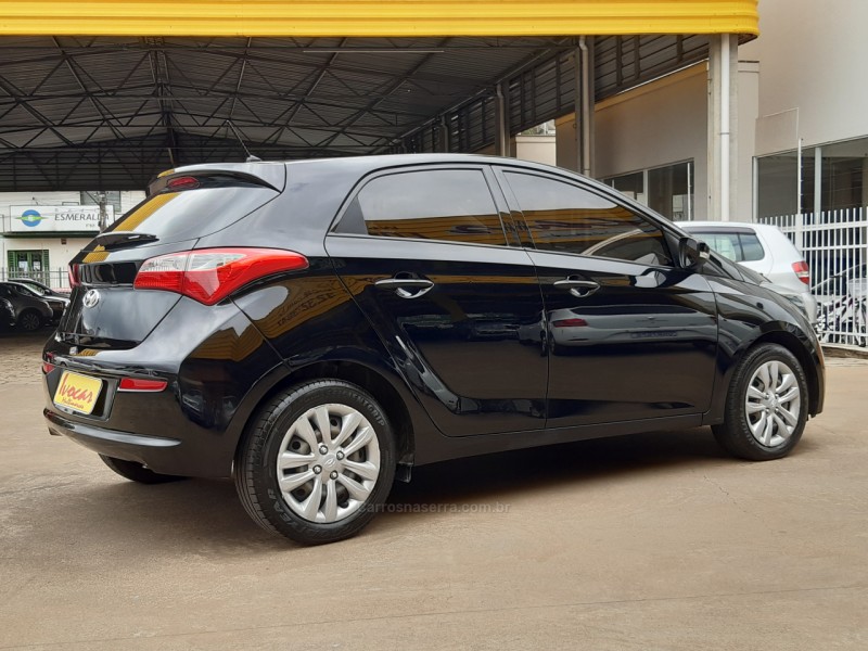 HB20 1.0 COMFORT PLUS 12V FLEX 4P MANUAL - 2016 - VACARIA