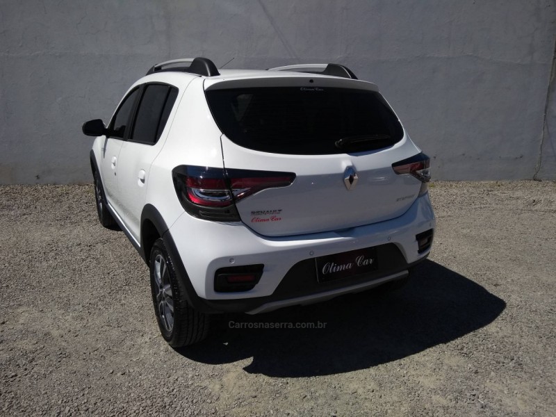 SANDERO 1.6 STEPWAY ICONIC X-TRONIC 16V FLEX 4P AUTOMÁTICO - 2022 - FLORES DA CUNHA