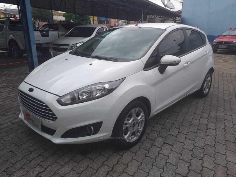 fiesta 1.6 sel hatch 16v flex 4p powershift 2017 caxias do sul