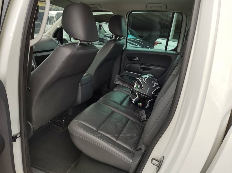 AMAROK 2.0 HIGHLINE 4X4 CD 16V TURBO INTERCOOLER DIESEL 4P AUTOMÁTICO - 2015 - GRAMADO