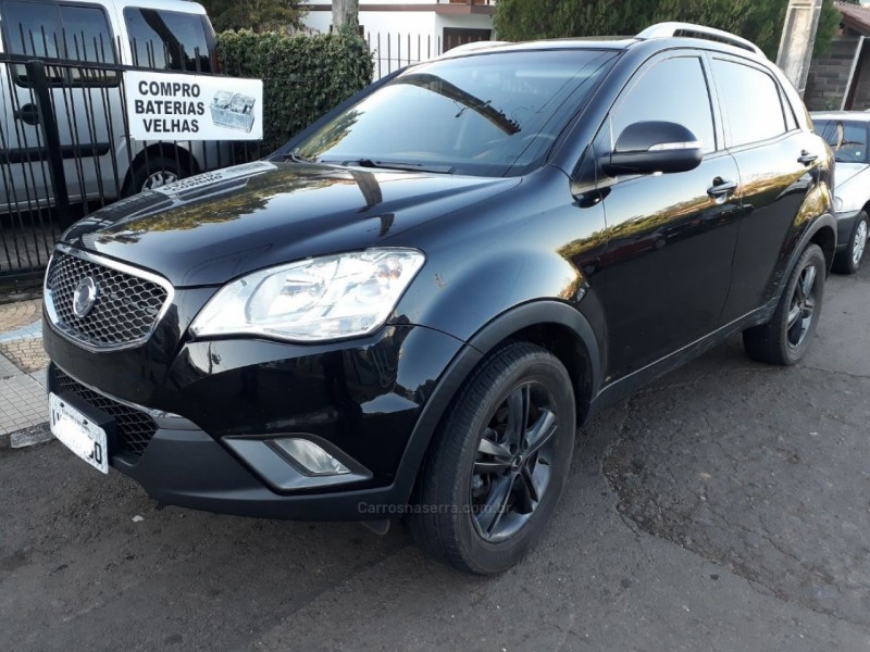 korando 2.0 gl 4x4 16v turbo diesel 4p automatico 2012 bom principio