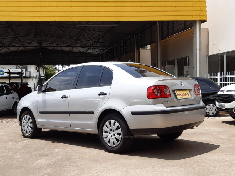 POLO 1.6 MI 8V FLEX 4P MANUAL - 2009 - VACARIA