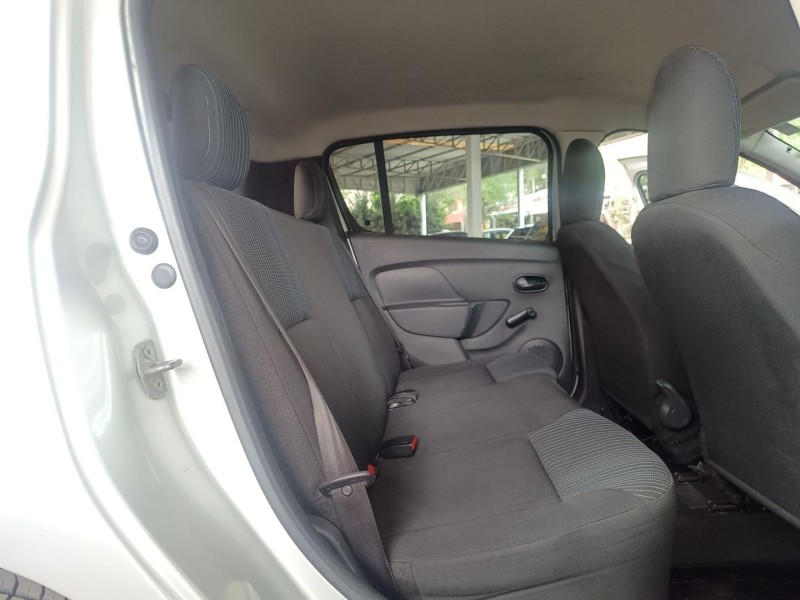 SANDERO 1.0 AUTHENTIQUE 12V FLEX 4P MANUAL - 2015 - CAXIAS DO SUL