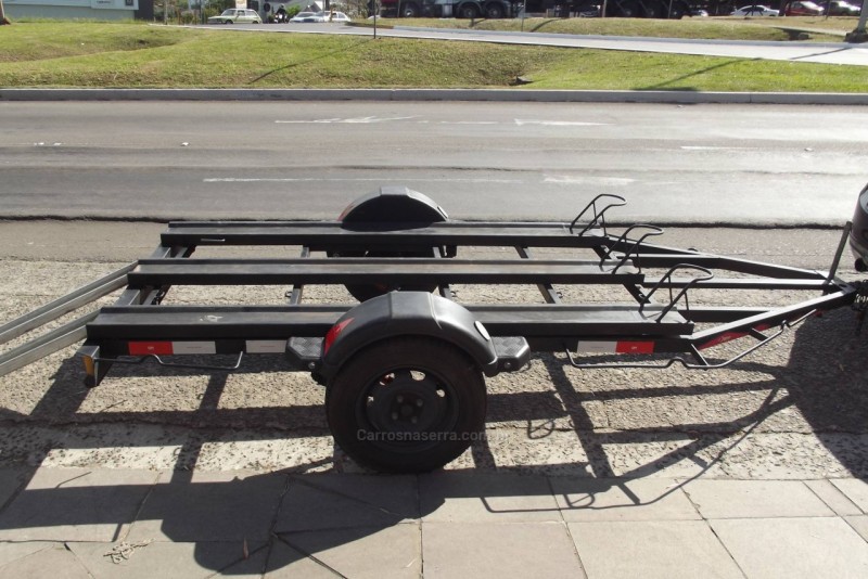 reboque para motos 2014 farroupilha