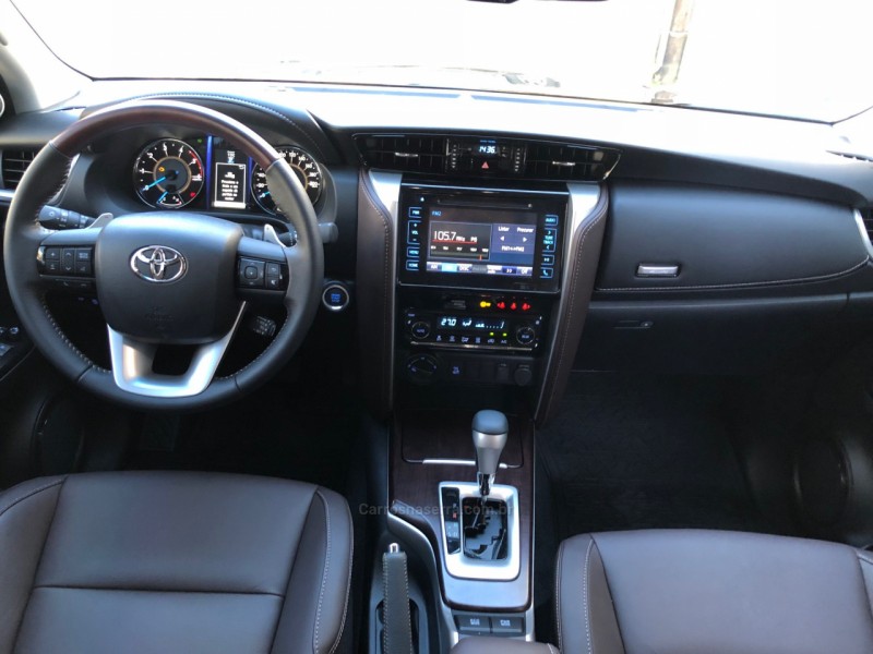 HILUX SW4 2.8 SRX 4X4 16V TURBO INTERCOOLER DIESEL 4P AUTOMÁTICO - 2019 - CAXIAS DO SUL