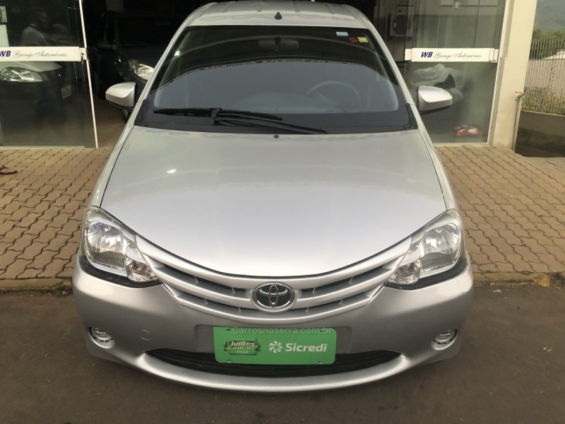 ETIOS 1.5 XS 16V FLEX 4P MANUAL - 2014 - VALE REAL