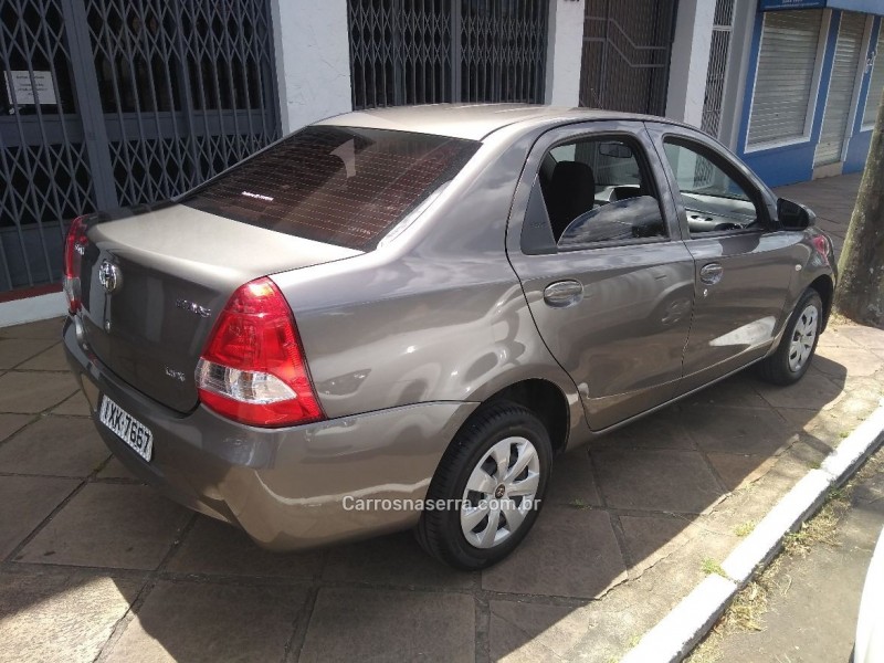 ETIOS 1.5 X SEDAN 16V FLEX 4P AUTOMÁTICO - 2017 - DOIS IRMãOS