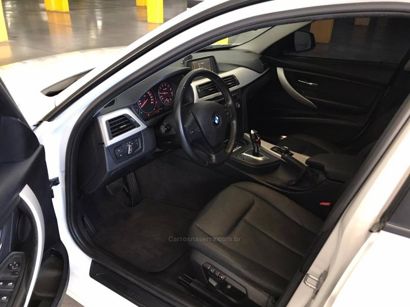 316I 1.6 SEDAN 16V TURBO GASOLINA 4P AUTOMATICO - 2014 - FARROUPILHA