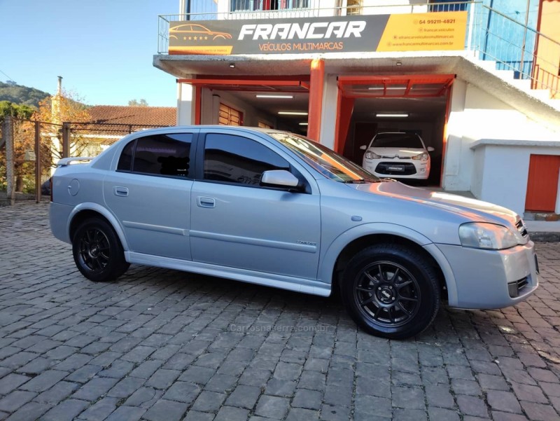 astra 2.0 mpfi comfort sedan 8v flex 4p manual 2005 antonio prado