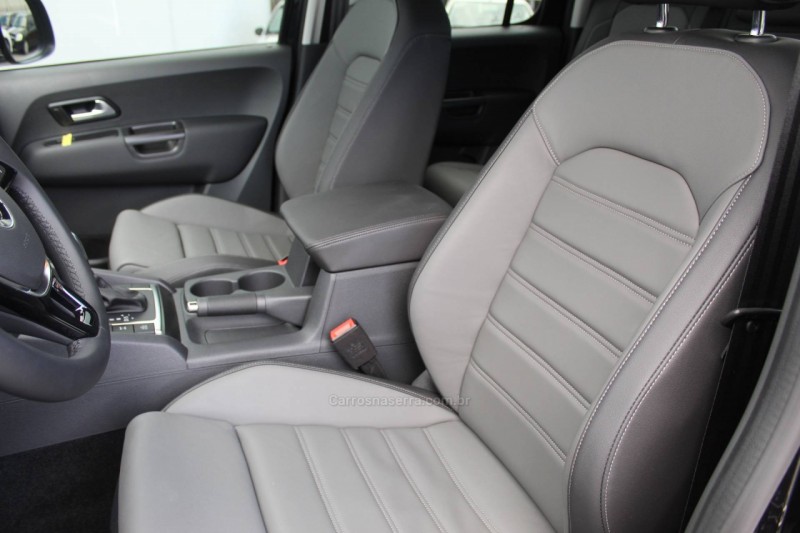 AMAROK 3.0 V6 TDI HIGHLINE CD DIESEL 4MOTION AUTOMÁTICO - 2022 - FLORES DA CUNHA