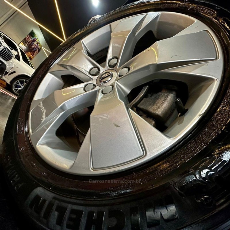 XC 40  - 2020 - LAJEADO