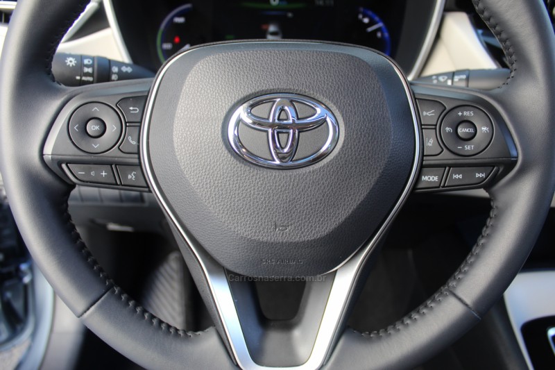 COROLLA 1.8 ALTIS PREMIUM 16V HÍBRIDO 4P AUTOMÁTICO - 2022 - FLORES DA CUNHA