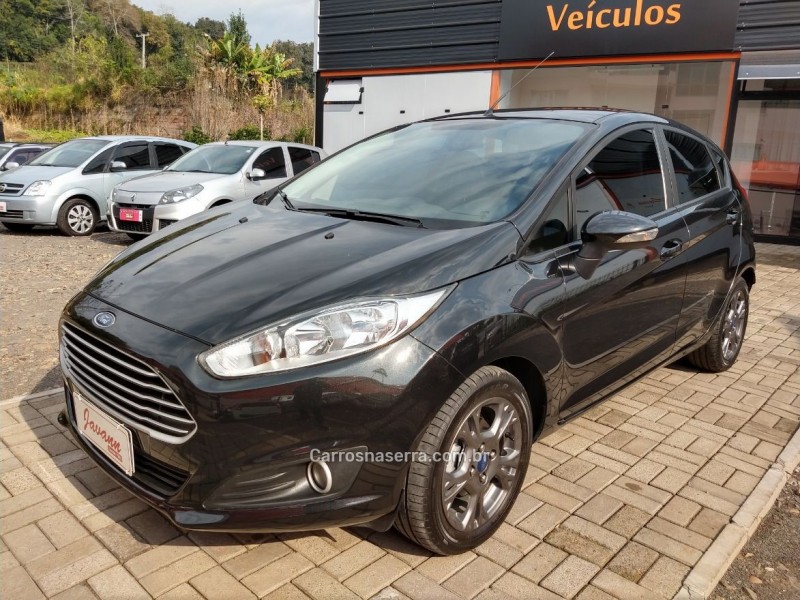 fiesta 1.6 se hatch 16v flex 4p powershift 2015 bom principio