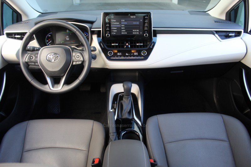 COROLLA 1.8 ALTIS PREMIUM 16V HÍBRIDO 4P AUTOMÁTICO - 2022 - FLORES DA CUNHA