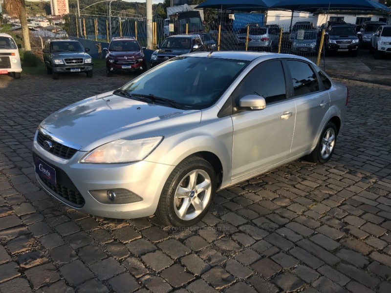 focus 2.0 glx 16v flex 4p automatico 2011 farroupilha