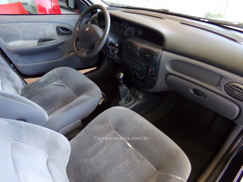 MÉGANE 2.0 RXE SEDAN 8V GASOLINA 4P MANUAL - 2001 - CAXIAS DO SUL