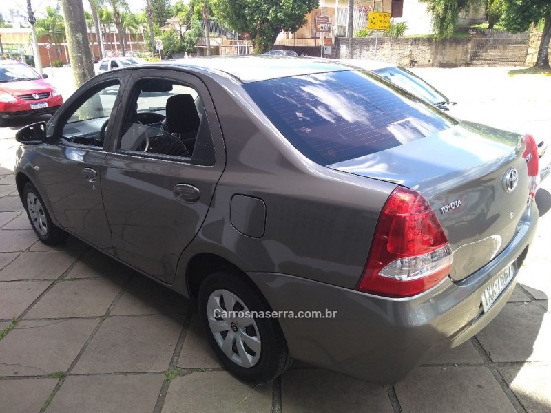 ETIOS 1.5 X SEDAN 16V FLEX 4P AUTOMÁTICO - 2017 - DOIS IRMãOS