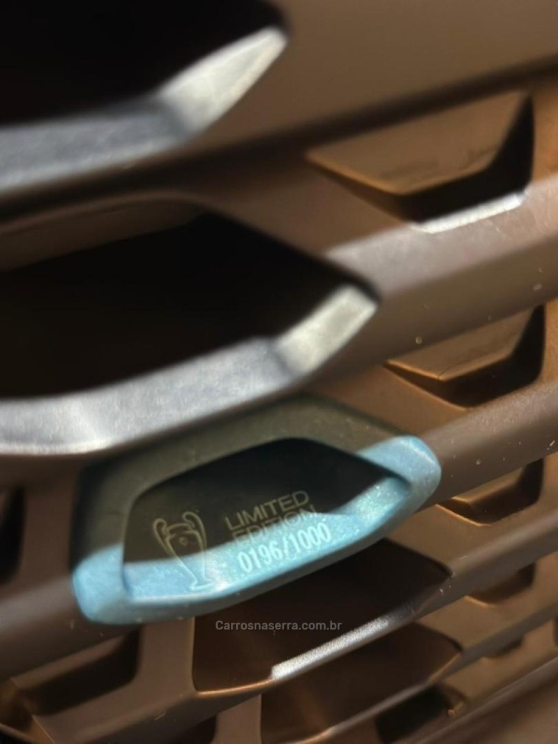 KICKS 1.6 16V FLEX AT UEFA CHAMPIONS LEAGUE 4P AUTOMÁTICO - 2020 - LAJEADO