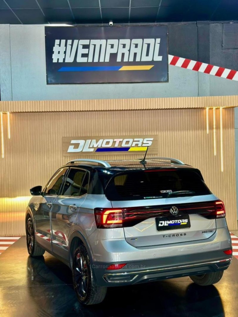 T-CROSS 1.0 COMFORTLINE TSI FLEX 4P AUTOMÁTICO - 2024 - LAJEADO