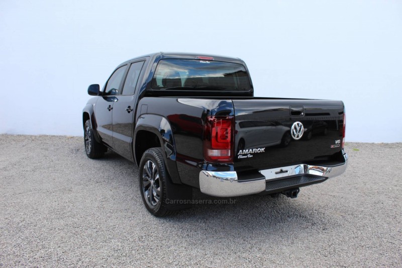 AMAROK 3.0 V6 TDI HIGHLINE CD DIESEL 4MOTION AUTOMÁTICO - 2022 - FLORES DA CUNHA