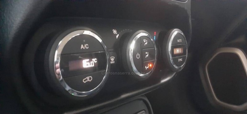 RENEGADE 2.0 16V TURBO DIESEL LONGITUDE 4P 4X4 AUTOMÁTICO - 2016 - CANELA