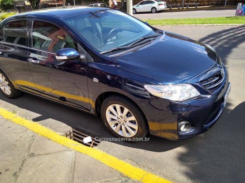 COROLLA 1.8 ALTIS 16V HÍBRIDO 4P AUTOMÁTICO - 2013 - DOIS IRMãOS
