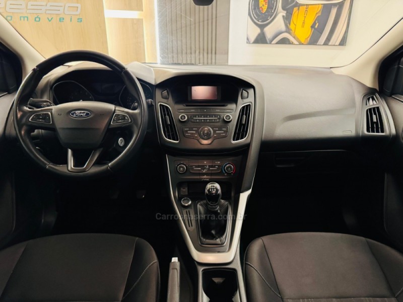FOCUS 1.6 SE PLUS 16V FLEX 4P MANUAL - 2018 - CANOAS
