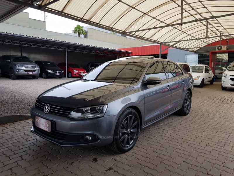jetta 2.0 comfortline flex 4p tiptronic 2013 bom principio