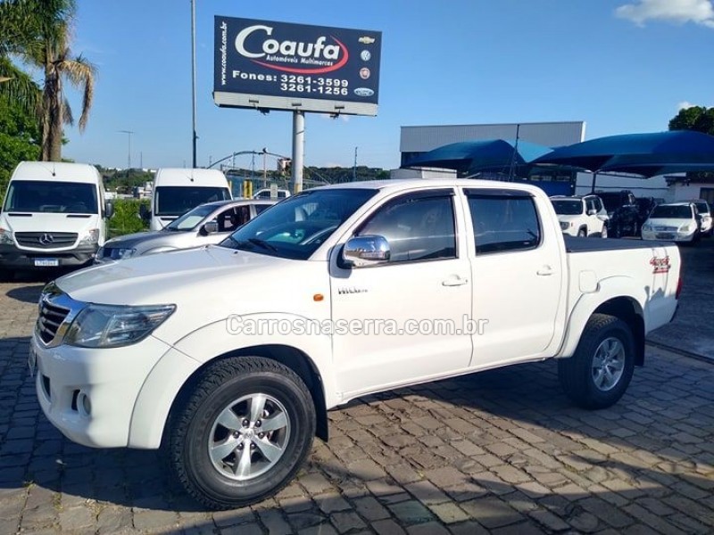 hilux 2012 farroupilha