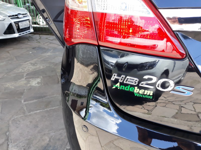 HB20 1.0 COMFORT PLUS 12V FLEX 4P MANUAL - 2015 - CAXIAS DO SUL