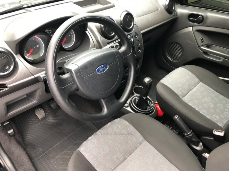 FIESTA 1.0 MPI 8V GASOLINA 4P MANUAL - 2012 - FELIZ